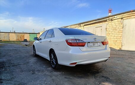 Toyota Camry, 2017 год, 2 400 000 рублей, 6 фотография