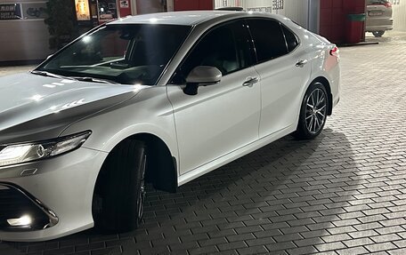 Toyota Camry, 2022 год, 3 500 000 рублей, 3 фотография