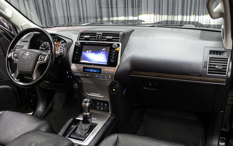 Toyota Land Cruiser Prado 150 рестайлинг 2, 2020 год, 6 198 000 рублей, 11 фотография