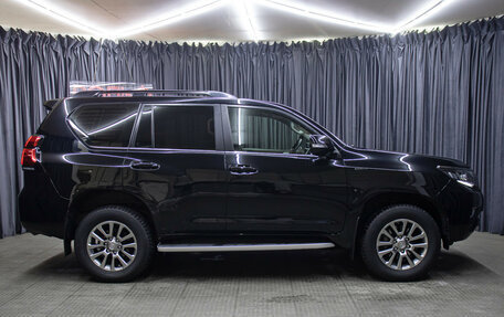 Toyota Land Cruiser Prado 150 рестайлинг 2, 2020 год, 6 198 000 рублей, 4 фотография