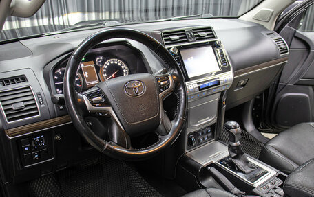 Toyota Land Cruiser Prado 150 рестайлинг 2, 2020 год, 6 198 000 рублей, 16 фотография