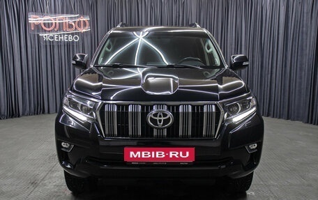 Toyota Land Cruiser Prado 150 рестайлинг 2, 2020 год, 6 198 000 рублей, 2 фотография