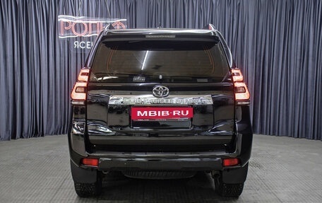 Toyota Land Cruiser Prado 150 рестайлинг 2, 2020 год, 6 198 000 рублей, 6 фотография