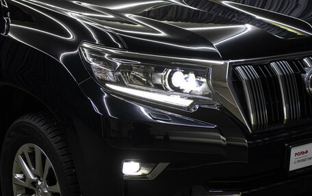 Toyota Land Cruiser Prado 150 рестайлинг 2, 2020 год, 6 198 000 рублей, 24 фотография