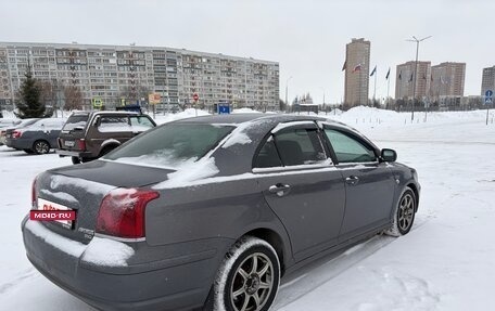 Toyota Avensis III рестайлинг, 2004 год, 530 000 рублей, 3 фотография