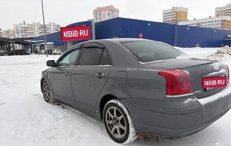 Toyota Avensis III рестайлинг, 2004 год, 530 000 рублей, 5 фотография