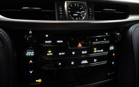 Lexus LX III, 2016 год, 6 298 000 рублей, 21 фотография