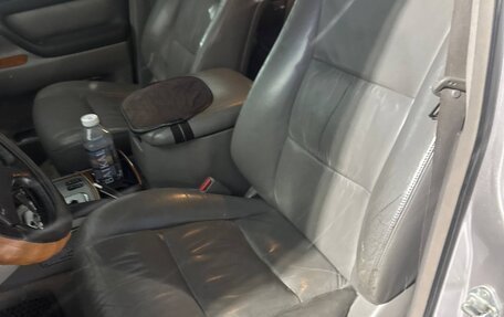 Toyota Land Cruiser 100 рестайлинг 2, 2004 год, 1 500 000 рублей, 7 фотография