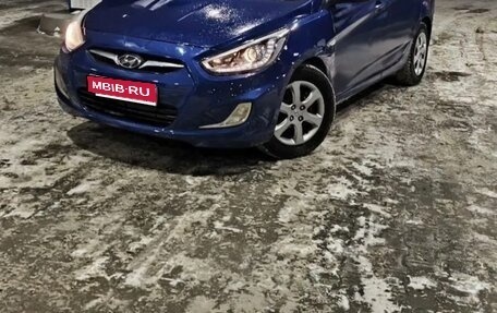 Hyundai Solaris II рестайлинг, 2013 год, 595 000 рублей, 1 фотография