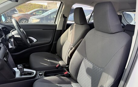 Toyota Yaris Cross, 2020 год, 1 820 000 рублей, 15 фотография