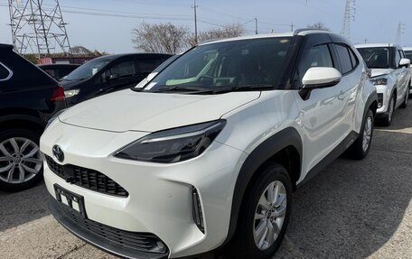 Toyota Yaris Cross, 2020 год, 1 820 000 рублей, 3 фотография