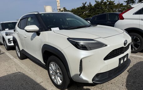 Toyota Yaris Cross, 2020 год, 1 820 000 рублей, 2 фотография