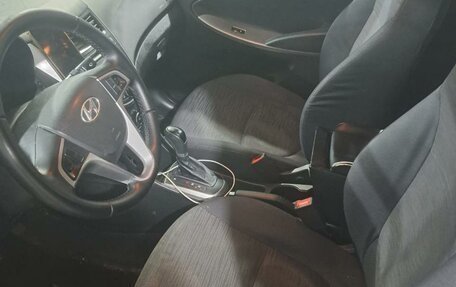 Hyundai Solaris II рестайлинг, 2016 год, 470 000 рублей, 2 фотография