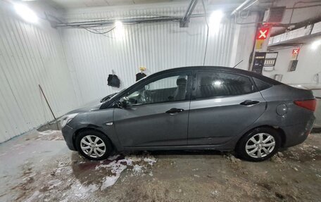 Hyundai Solaris II рестайлинг, 2016 год, 470 000 рублей, 3 фотография