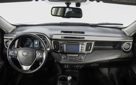 Toyota RAV4, 2015 год, 1 849 000 рублей, 9 фотография