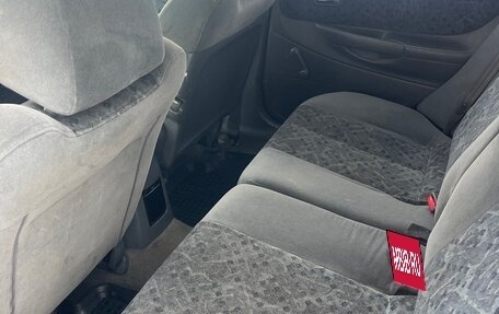 Mazda 323, 2000 год, 210 000 рублей, 9 фотография