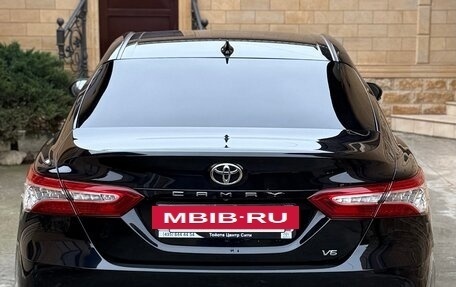 Toyota Camry, 2019 год, 2 900 000 рублей, 5 фотография