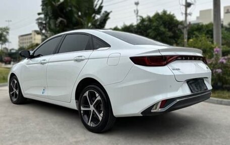 Geely Emgrand, 2023 год, 1 120 000 рублей, 5 фотография