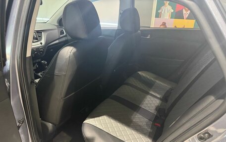 Hyundai Solaris II рестайлинг, 2018 год, 1 399 000 рублей, 13 фотография