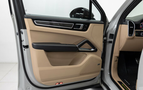 Porsche Cayenne III, 2020 год, 13 990 000 рублей, 8 фотография