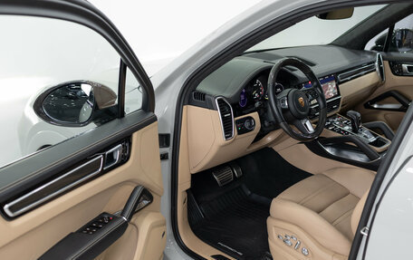 Porsche Cayenne III, 2020 год, 13 990 000 рублей, 7 фотография