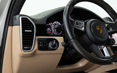 Porsche Cayenne III, 2020 год, 13 990 000 рублей, 15 фотография