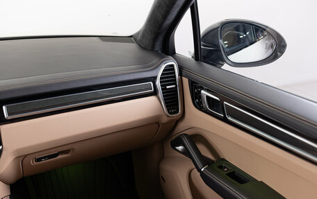 Porsche Cayenne III, 2020 год, 13 990 000 рублей, 26 фотография