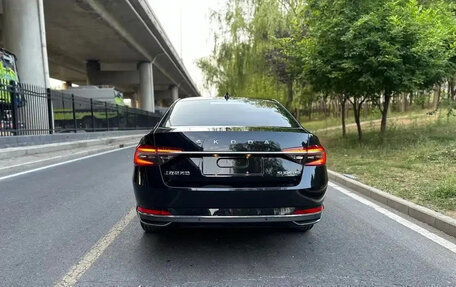 Skoda Superb III рестайлинг, 2022 год, 1 818 017 рублей, 4 фотография