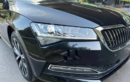 Skoda Superb III рестайлинг, 2022 год, 1 818 017 рублей, 5 фотография