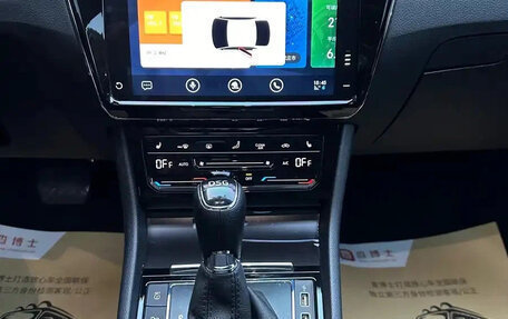 Skoda Superb III рестайлинг, 2022 год, 1 818 017 рублей, 14 фотография