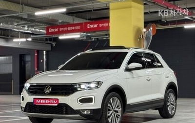 Volkswagen T-Roc I, 2021 год, 1 790 099 рублей, 1 фотография