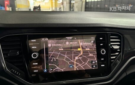 Volkswagen T-Roc I, 2021 год, 1 790 099 рублей, 7 фотография