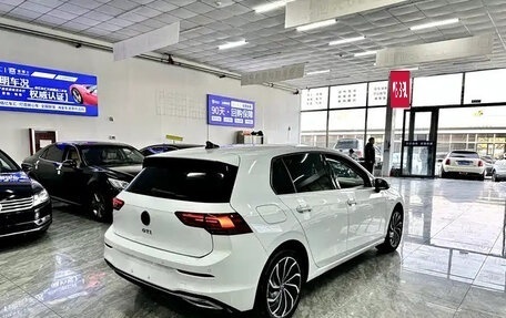 Volkswagen Golf VIII, 2021 год, 1 385 055 рублей, 4 фотография