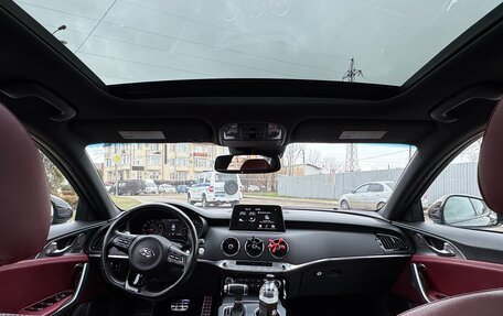 KIA Stinger I, 2020 год, 3 100 000 рублей, 21 фотография