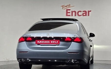 Mercedes-Benz E-Класс, 2024 год, 5 450 000 рублей, 3 фотография