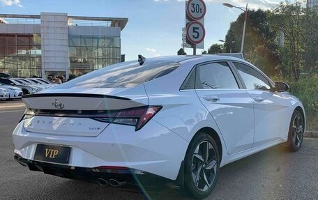 Hyundai Elantra, 2022 год, 1 300 000 рублей, 6 фотография