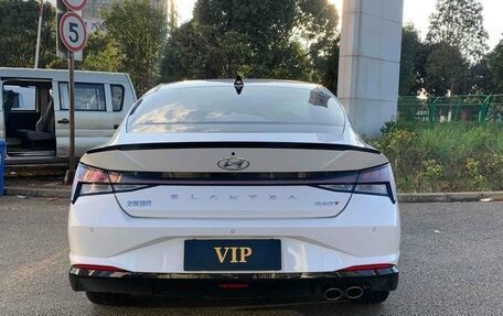 Hyundai Elantra, 2022 год, 1 300 000 рублей, 5 фотография