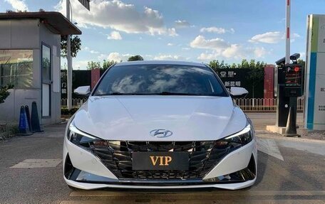 Hyundai Elantra, 2022 год, 1 300 000 рублей, 2 фотография