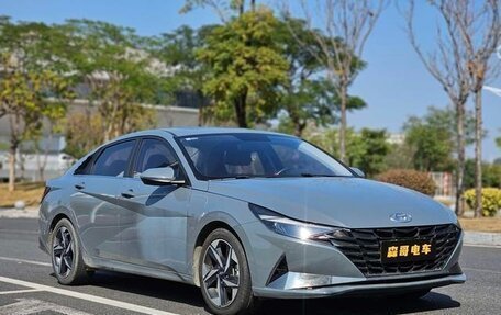 Hyundai Elantra, 2022 год, 1 295 000 рублей, 3 фотография