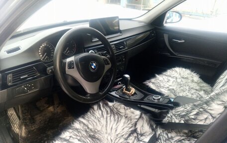BMW 3 серия, 2005 год, 800 000 рублей, 2 фотография
