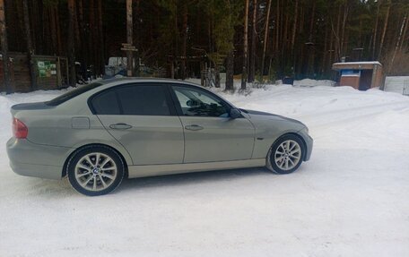 BMW 3 серия, 2005 год, 800 000 рублей, 4 фотография
