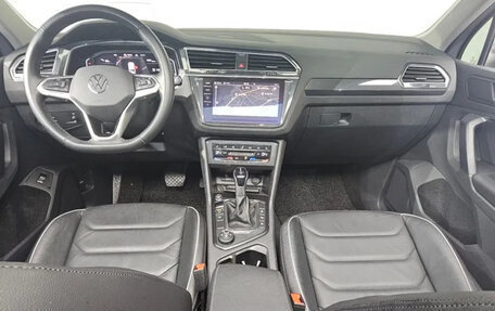 Volkswagen Tiguan II, 2021 год, 3 775 000 рублей, 5 фотография