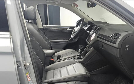 Volkswagen Tiguan II, 2021 год, 3 775 000 рублей, 8 фотография