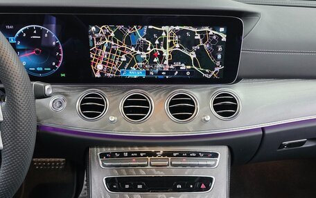 Mercedes-Benz E-Класс, 2023 год, 6 590 000 рублей, 11 фотография