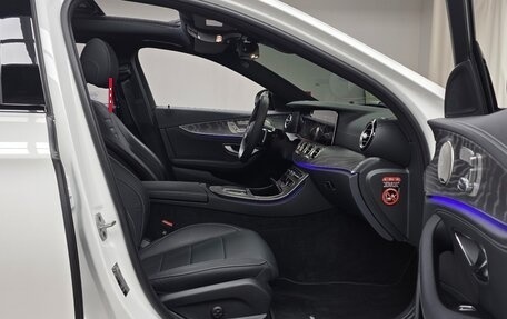 Mercedes-Benz E-Класс, 2023 год, 6 590 000 рублей, 6 фотография