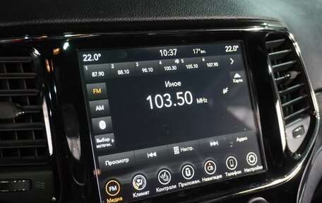 Jeep Grand Cherokee, 2019 год, 3 849 000 рублей, 21 фотография