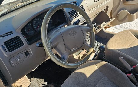 KIA Rio II, 2004 год, 260 000 рублей, 8 фотография