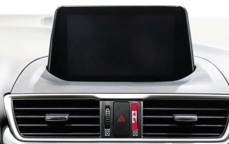 Mazda 3, 2018 год, 1 570 000 рублей, 16 фотография