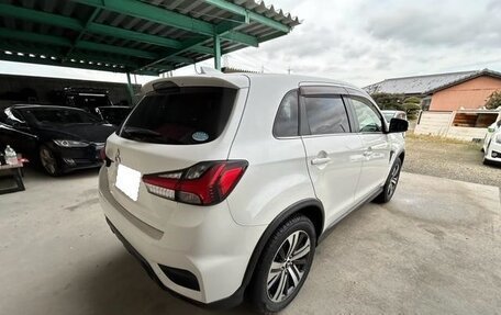 Mitsubishi RVR III рестайлинг, 2022 год, 1 628 000 рублей, 6 фотография