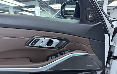 BMW 3 серия, 2024 год, 3 600 000 рублей, 18 фотография